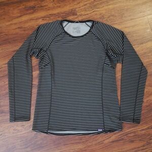 Patagonia Black and White Striped Capilene Baselayer Size Small